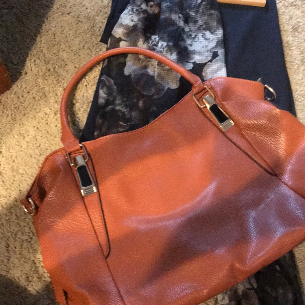 Simple Leather Bag With Style